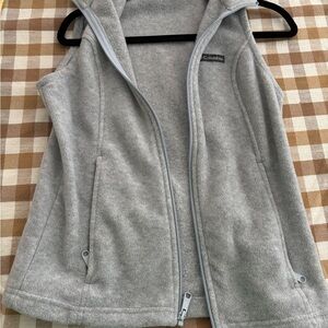Columbia Light Gray Fleece Vest